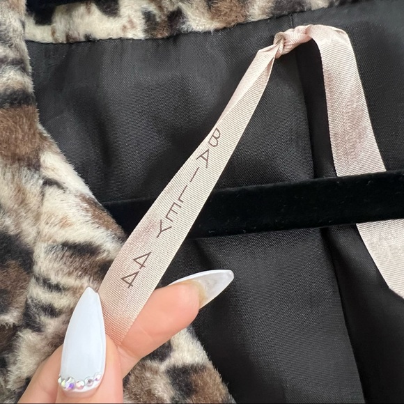 Bailey 44 Cheetah Button up Coat - Picture 12 of 15